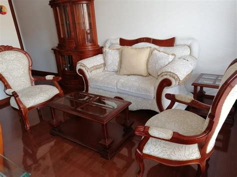 Sala moderna sofa cama con baul, puff y cojines bogota envio. Juego de sala isabelinas | Posot Class
