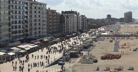 We did not find results for: Man springt van veertiende verdieping op zeedijk Oostende ...