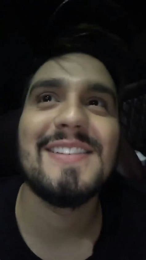 Pin de Vitória Morais em luan rafael domingos santana ...