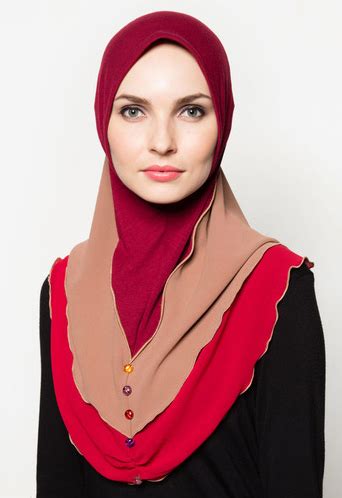 Tudung back then was actually what is now normally referred to as selendang. Design Terkini Tudung Cloverush Online | Blog Sihatimerahjambu