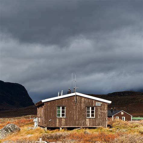 Of the stf mountain huts and indicates the popularity of the northernmost section of the kungsleden by the fact. KUNGSLEDEN TRAIL - Sälka to Singi - Distant North