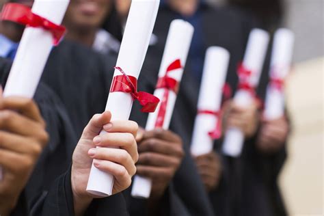 College Graduation Gaps Between White And Minority Students Persist