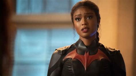 the flash season nine javicia leslie batwoman joins cw series final season canceled