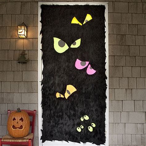 19 Hauntingly Awesome Halloween Door Decorating Ideas Spaceships And