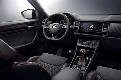 Experience ultimate comfort thanks to the interior lights. Skoda Kodiaq RS Interior Revealed, Wrapped in Alcantara ...