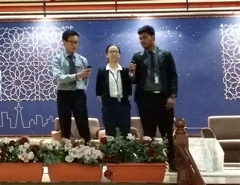 Langkah 2 penderma akn mendermakan darah. PENTADBIRAN TINGKATAN 6 SMKA AL-IRSHAD Sentiasa Yang ...