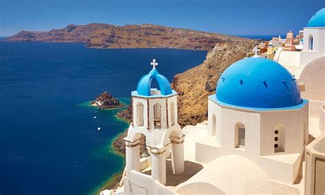 Plan your holidays with edreams and fly cheaper! Greek tourism up 2% with many due to travel to Tunisia ...