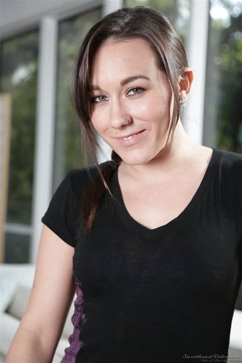 On Twitter Reporter Undeux Shows Up To Sinnsage S