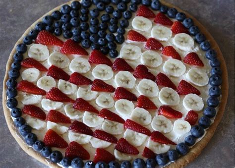More 4th of july recipes and diy ideas you might want to check out… Fruit Pizza Tart - Suz Daily