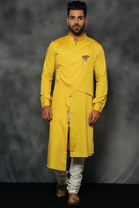 Men's fashion and men's clothing tips especially from a formal clothing perspectives. Top Mens Fashion Designers Classic Style Decoded!! - Samyakk