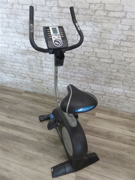 To begin the manual operation, stand straddling the belt with your feet on the deck. Proform Xp 110 R | Exercise Bike Reviews 101
