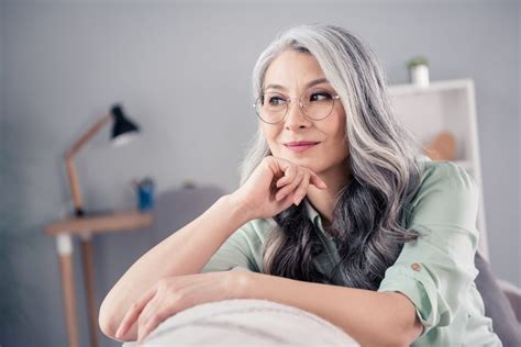 Reasons To Embrace Your Gray Hair Shelleys Hair Body And Skin