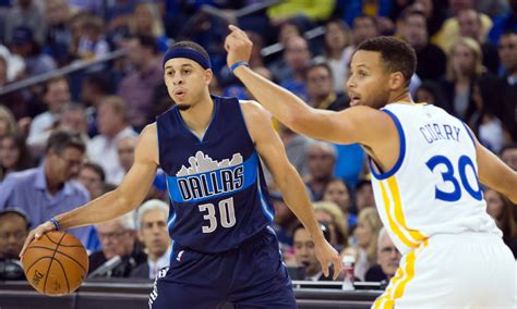 Former blazer seth curry releases wine for social justice. Stephen Curry Talks To Seth Curry, Then Drains Four Threes ...