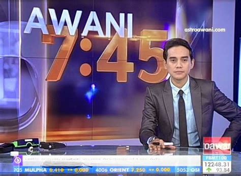 Sebenarnya, dato' siti telah dijemput sebagai tetamu khas di salah satu program astro awani untuk membincangkan tentang anugerah industri muzik 21. Astro Awani 2015 berwajah baru! | Celoteh Beeha