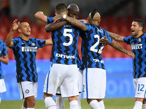 Head to head statistics and prediction, goals, past matches, actual form for serie a you are on page where you can compare teams inter vs benevento before start the match. Inter Milan-Serie-A Defeated the Just Promoted Benevento ...