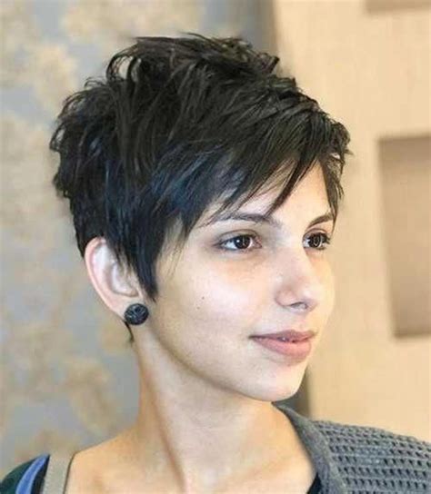 25 Chic Textured Pixie Haircut Styles That Are Huge In 2019 Pixie Cut