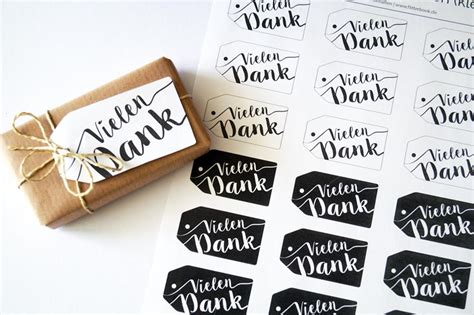 Fensterbilder weihnachten vorlagen ausdrucken lettering weihnachtskugeln als fensterbilder vorlage. Danke-Anhänger für eure Gastgeschenke - Flitterbook