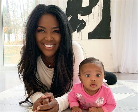 Kenya Moore Prays That Her Heart Is Open To Forgiveness Understanding And Compassion In 2020