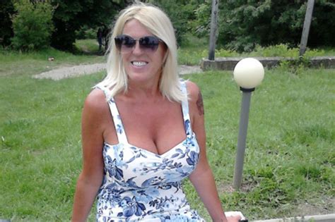 Sharon Perkins Model With Monster 32mm Breasts Determined To Have Uk