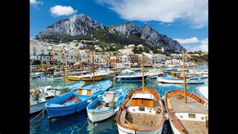 Het grenst over land aan slovenië, oostenrijk, zwitserland en frankrijk. Capri - Italie - YouTube