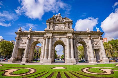 Madrid A Voir Visiter Tapas Climat Monuments Guide De Voyage