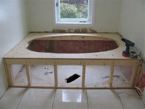 25 a jacuzzi with wooden steps and a wood surround doubles as raised seating and hydrangeas joined by potted blooms make this space quite. 1000+ ideas about Jacuzzi Tub on Pinterest | Jacuzzi, Tubs ...
