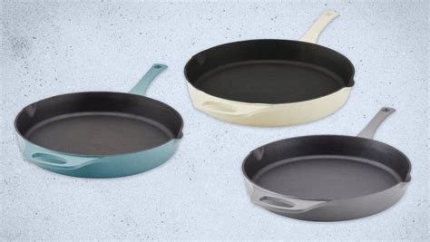Rachaels Famous Cast Iron Skillet Now Has A New Rust Resistant Finish Rachael Ray Show