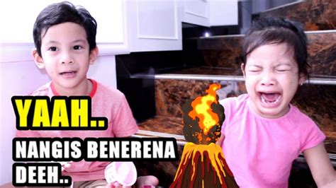 Ngeprank Si Ade Pake Es Krim isi Ulet Kaki Seribu - YouTube
