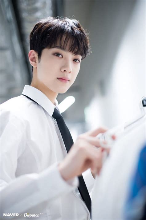 Solo male taiwan drama first boyfriend guan lin. Lai Kuan Lin Confirmed To Have Requested For Contract ...