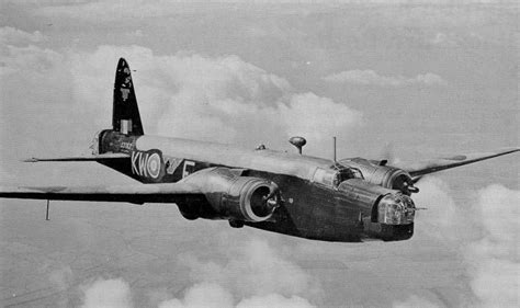 The Vickers Wellington Had The Characteristic Nose And Tail Turrets Of