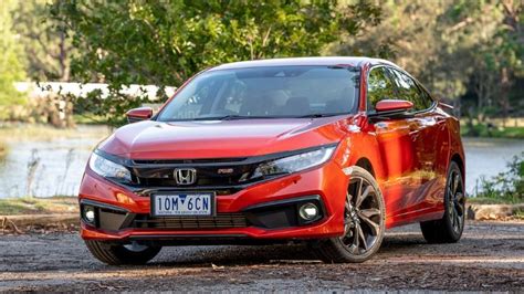 Power and performance you can really feel come from our advanced vtec turbo technology. Mana Lebih Mantap, Berkendara Dengan Honda Civic Hatchback ...