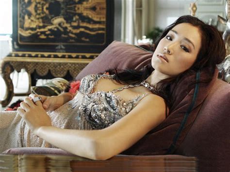 Opox Celebrity After Appear Sexy In Aimer Lingerie Ads Gong Li Revealed Secret About How She