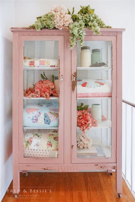 However, on the exterior where you don't want a bright white, i think it looks amazing. 10 Amazing Milk Paint Makeovers - Front Porch Mercantile