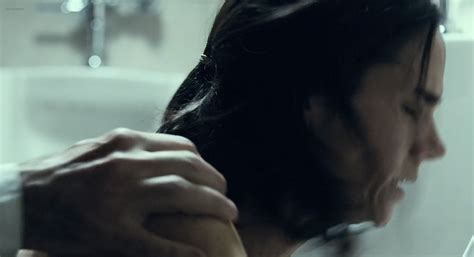 Naked Jennifer Connelly In Shelter I