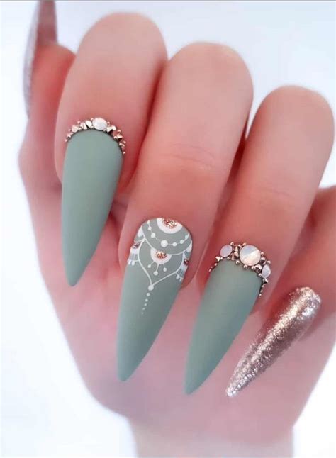 Beautiful Stiletto Nails Art Designs And Acrylic Nails Ideas