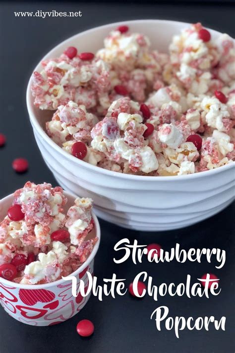 This Delicious Strawberry White Chocolate Popcorn Is Addicting Makes A