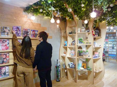 They are usually found around major train stations in large cities and target individuals looking for a low budget, single night's stay. Manga cafes, capsule hotels increasing their female focus