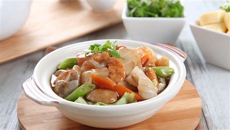Masak dada ayam cobain lagi bingung mau masak apa? Resep Sapo Tahu Ayam yang Praktis - Masak Apa Hari Ini?