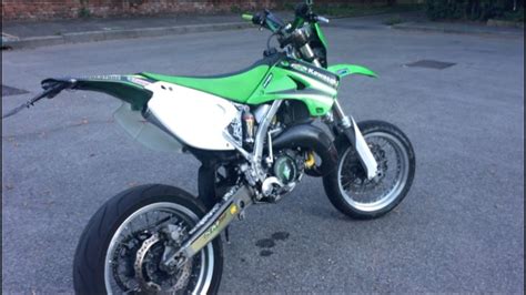 Welcome to kawasaki and welcome the iconic ninja brand. Kawasaki KX 125 Sound FullHD - YouTube