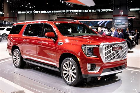 The 2021 yukon's longer variant, the yukon xl, is being offered in the same ten exterior colors that you can see here: 10 Biggest News Stories of the Week: 2021 Genesis GV80 ...