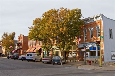 The alert was issued friday at 10:43 pm in response to a large fire currently hitting the northwestern shore of lake okanagan. Mount Vernon, Iowa - Wikipedia
