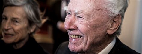Poul schlüter poul schlüter est un homme politique danois, né en 1929 à tønder, dans le sud du jutland. Schlüter 90 år: Jeg vil sætte et sidste punktum - Altinget ...