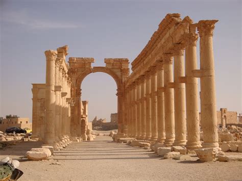 Once dubbed the bride of the desert, palmyra was a vital stop for caravans crossing the syrian. Um olhar sobre o patrimônio destruído da Síria · Global ...