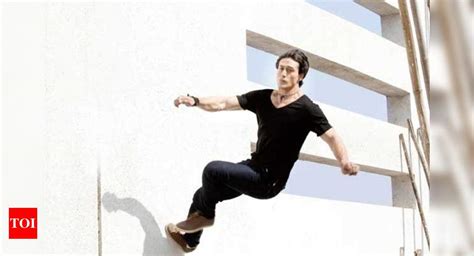 Tiger Shroff Performs Stunts Without Body Double Hindi Movie News
