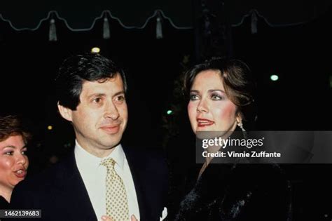 268 Photos Et Images Haute Résolution De Lynda Carter Robert A Altman Getty Images