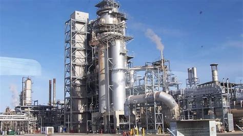 Nigeria Inaugurates Africas Largest Oil Refinery Al Mayadeen English