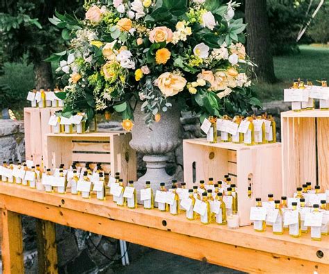 10 Wedding Favors Your Guests Wont Forget