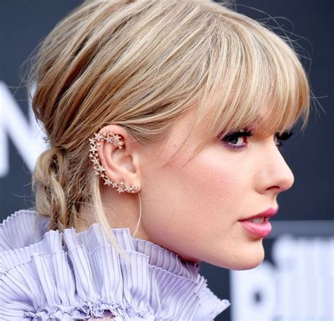 Taylor Swift Amazing Jewelry Billboard Music Awards Starburst Earrings