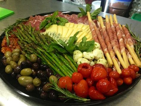 Find antipasto ideas, recipes & menus for all levels from bon appétit, where food and culture meet. Antipasto Platter | Antipasto ideas | Pinterest ...