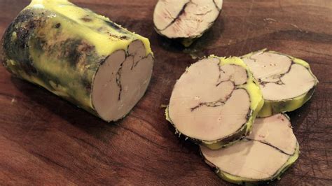 Le foie gras pourra être vendu à prix cassé cette année, malgré la loi